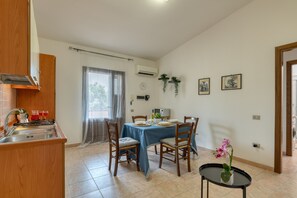 Private kitchen - IzzHome Escape (Villa San Pietro)