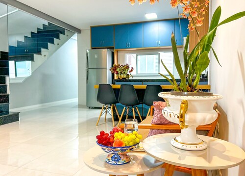 BEAUTIFUL FULL DUPLEX APARTMENT, WITH GOURMET AREA + HOME OFFICE