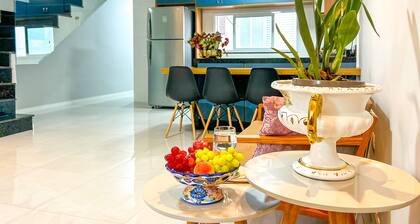 BEAUTIFUL FULL DUPLEX APARTMENT, WITH GOURMET AREA + HOME OFFICE