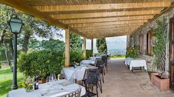 Ristorazione all'aperto