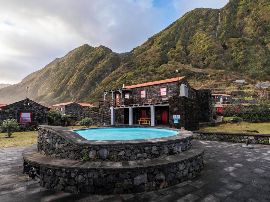 2 piscinas externas, guarda-sóis, espreguiçadeiras