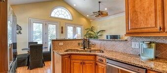 Coastal Charm: Explore, & Relax in our 4 Bedroom Home with Private Pool