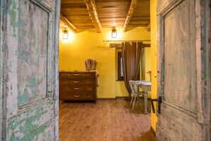 Interior - Renovated Istrian house in the woods (Socerga)