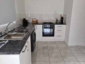 Four, plaque de cuisson