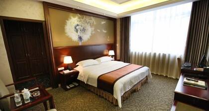 Donghua Hotel Bazhong