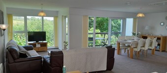 Townhome at Honicombe Park with views and pool access