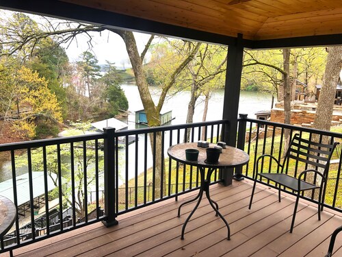 4 bedroom lake house at Pickwick