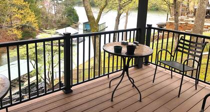 4 bedroom lake house at Pickwick