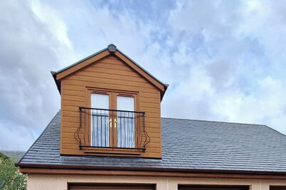 Cozy Lanarkshire Apartment With a View