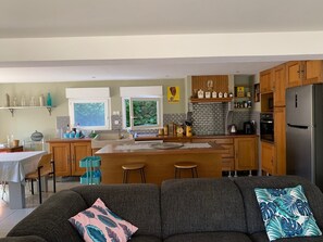 Smart TV, fireplace, books - Villa très spacieuse avec Piscine privée dans les Cévennes (Bessèges)