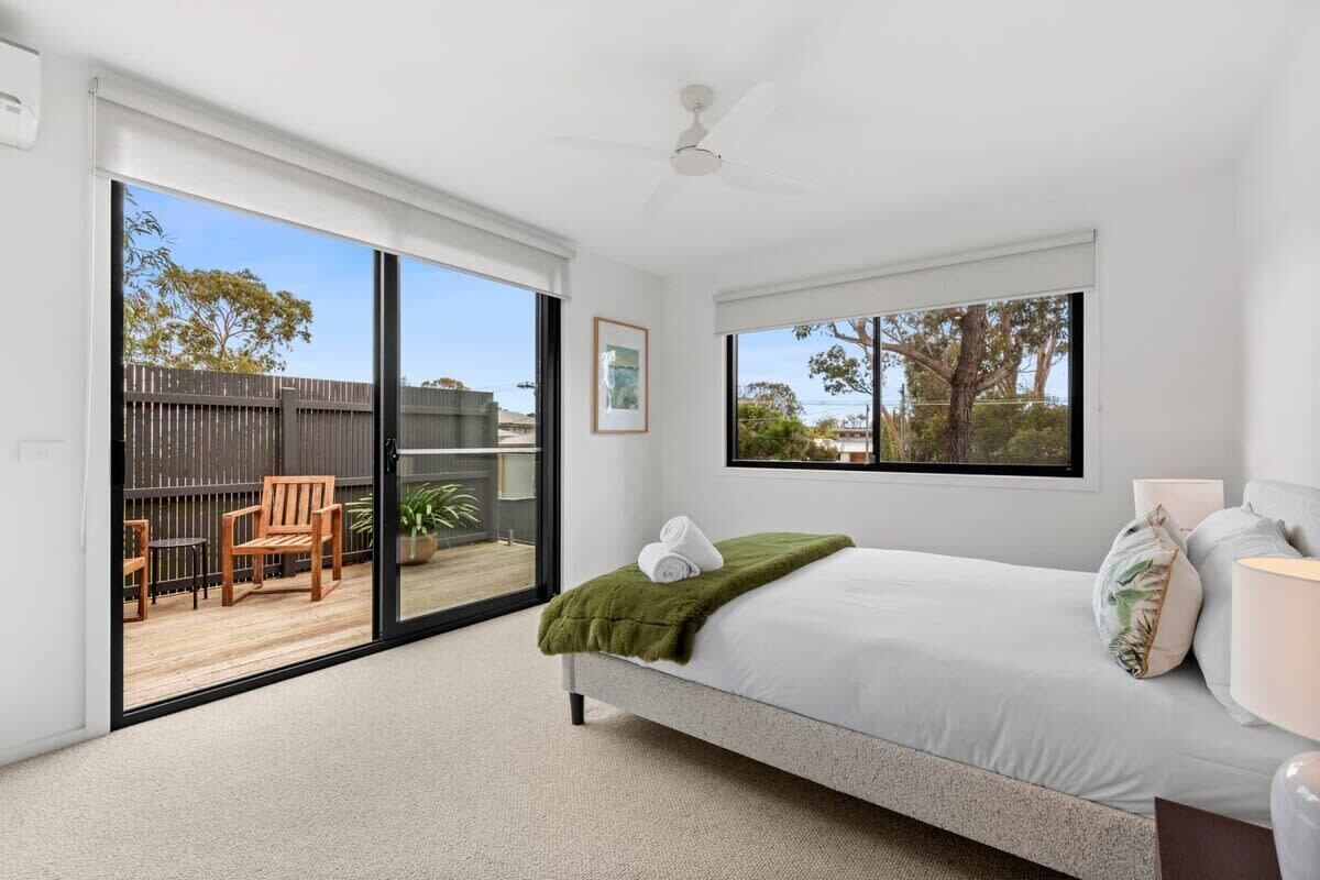 3 bedrooms, iron/ironing board, travel cot, WiFi