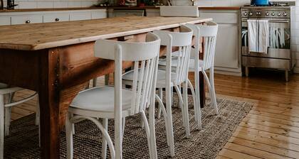 Miss Boulevard- Stylish Art Deco Dame