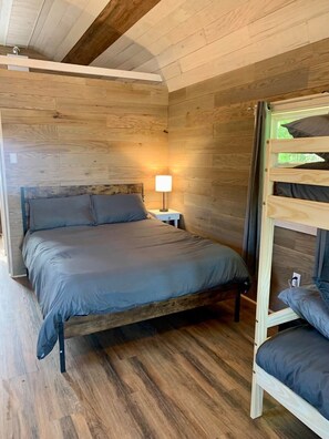 1 Schlafzimmer, Schreibtisch, Bügeleisen/Bügelbrett, kostenloses WLAN