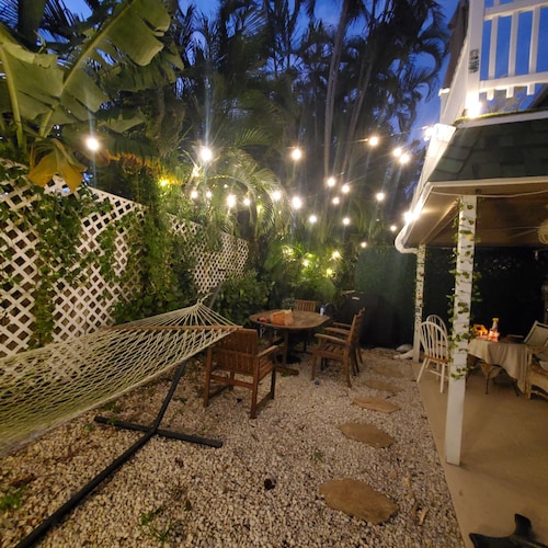 Great location close to beaches,golf & ball fields,parking ,patio and backyard .