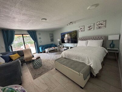 Great location close to beaches,golf & ball fields,parking ,patio and backyard .