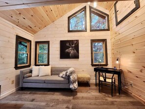 Smart TV, fireplace, video games, table tennis