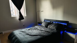 2 bedrooms, WiFi (free) - Residential (Windsor)