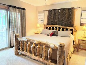 6 bedrooms, iron/ironing board, free WiFi, bed sheets - Stunning 6BR 6BA Lakefront Cabin Sleeps 16 (Lampe)