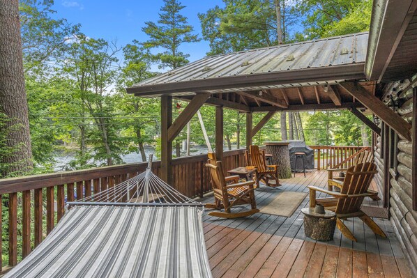 Terrace/patio - River Front Private Adirondacks Log Cabin (Lake Luzerne)