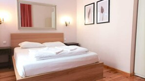 3 bedrooms, WiFi - Rua da Palma (01) - 3 bedrooms, 2 bathrooms (Lisboa)