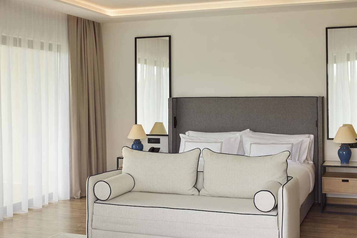 1 bedroom, minibar, in-room safe, desk
