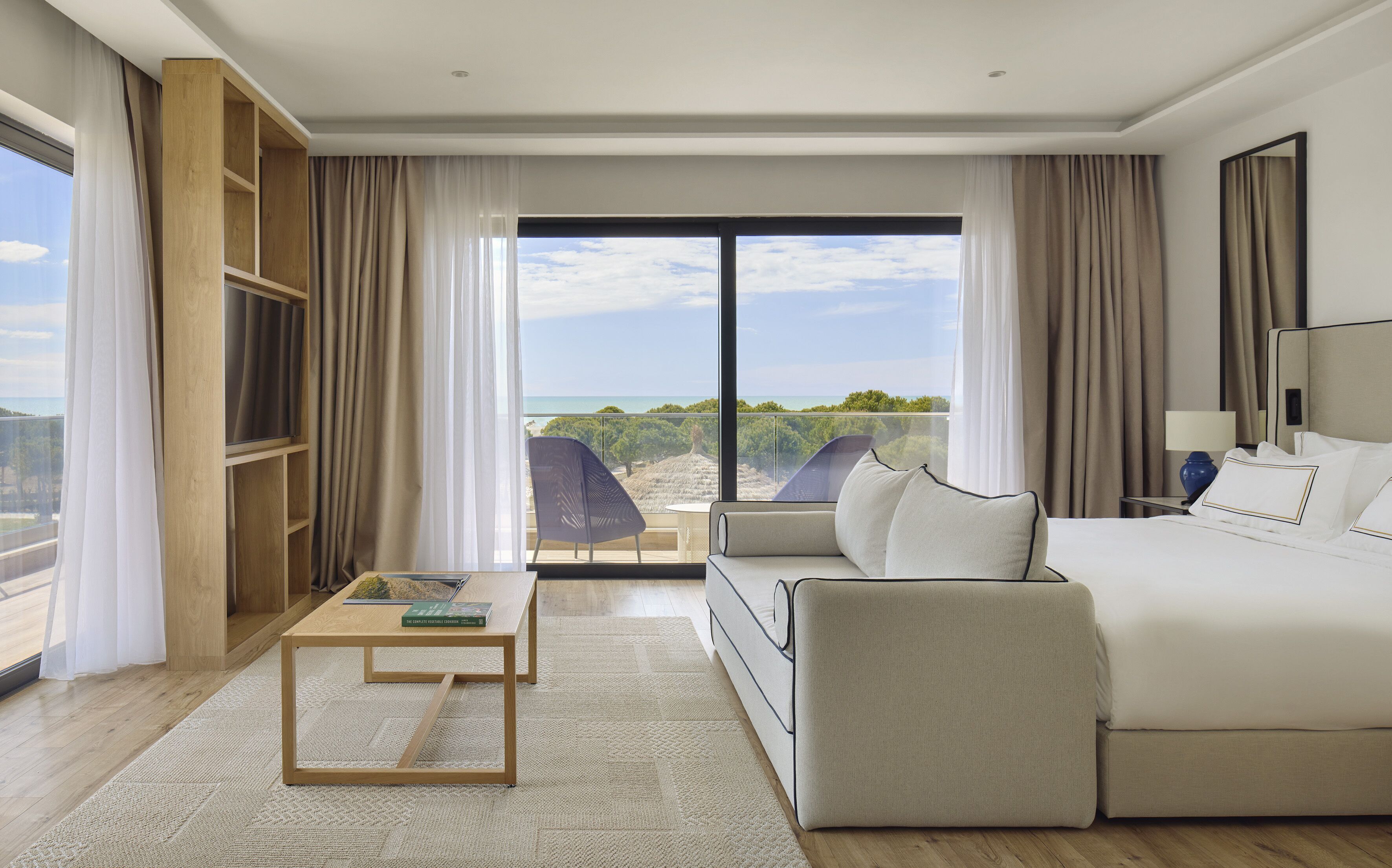 Minibar, in-room safe, desk, laptop workspace