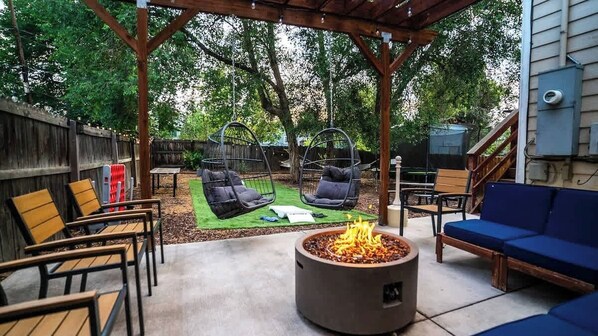 Terrace/patio - CO3. (House) Ping Pong-Air Hockey-Trampoline (Denver)