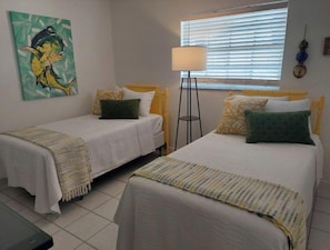2 bedrooms, desk, iron/ironing board, free WiFi