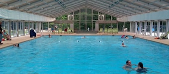 The Grande Lodge- Riverfront, Fiber, HotTub, Fish, DogOK, Game Room, Movie Room