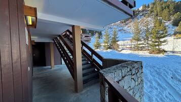 Enceinte de lâhĂ©bergement