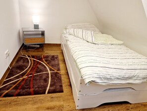 2 dormitorios, escritorio, wifi y ropa de cama