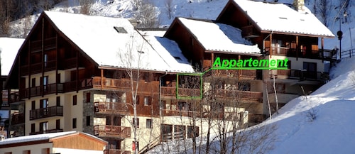 VALLOIRE duplex apartment for 8 people on the slopes heated swimming pool sauna hammam