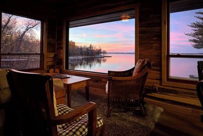 Discover the Ultimate Lake Cabin in Voyageurs National Park! The Kabby Cabin!