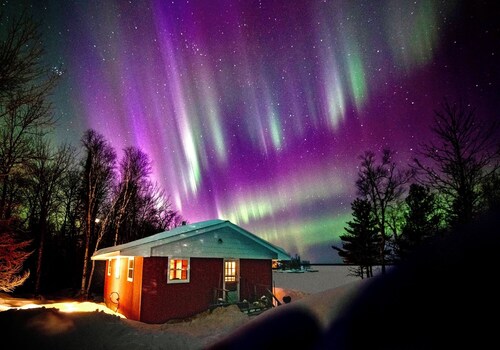 Discover the Ultimate Lake Cabin in Voyageurs National Park! The Kabby Cabin!