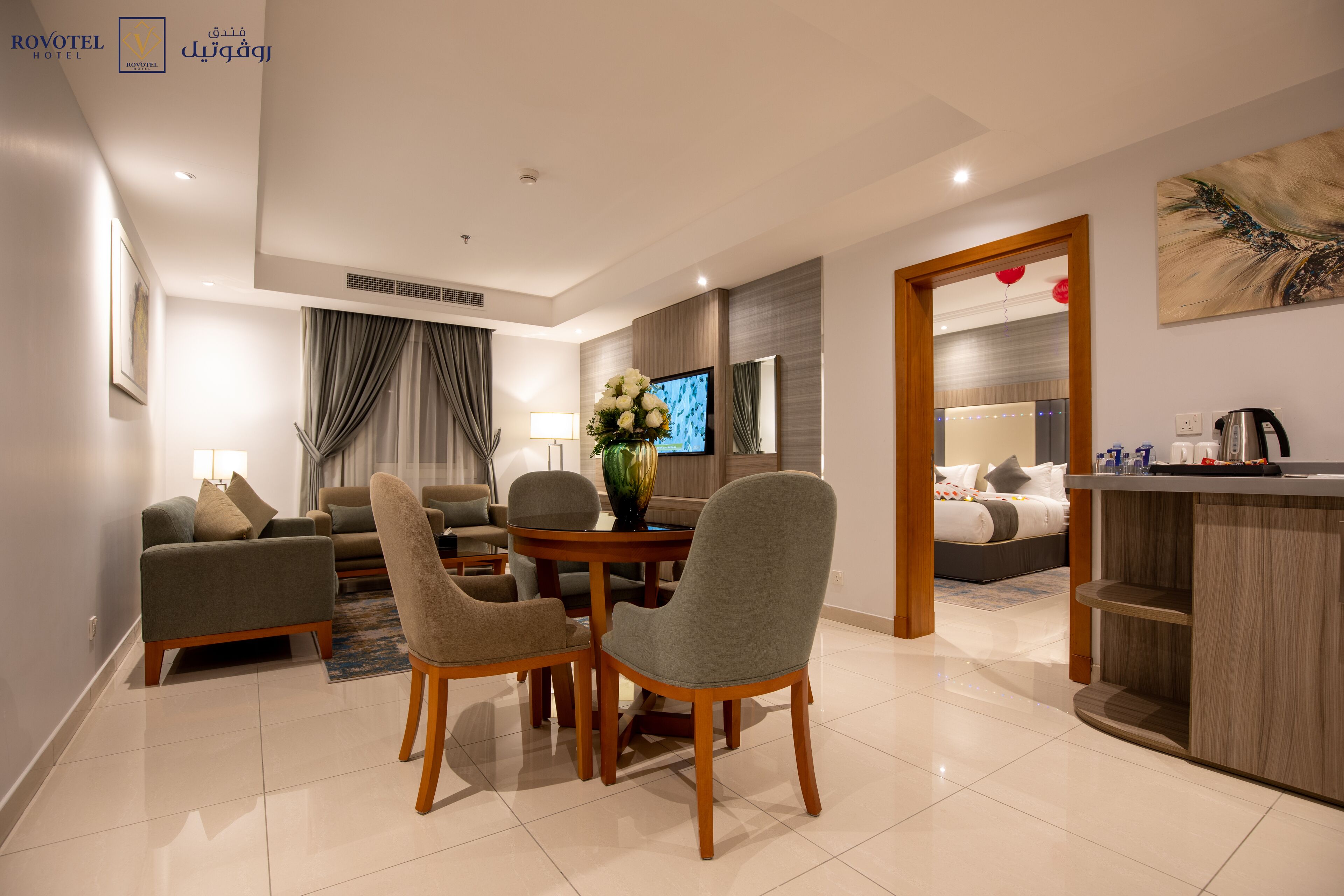 Family Suite | Living area | 50-inch Smart TV with satellite channels, TV