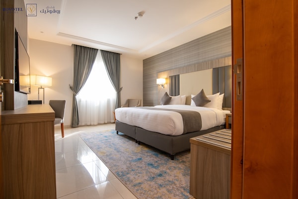 1 bedroom, Egyptian cotton sheets, premium bedding, pillowtop beds