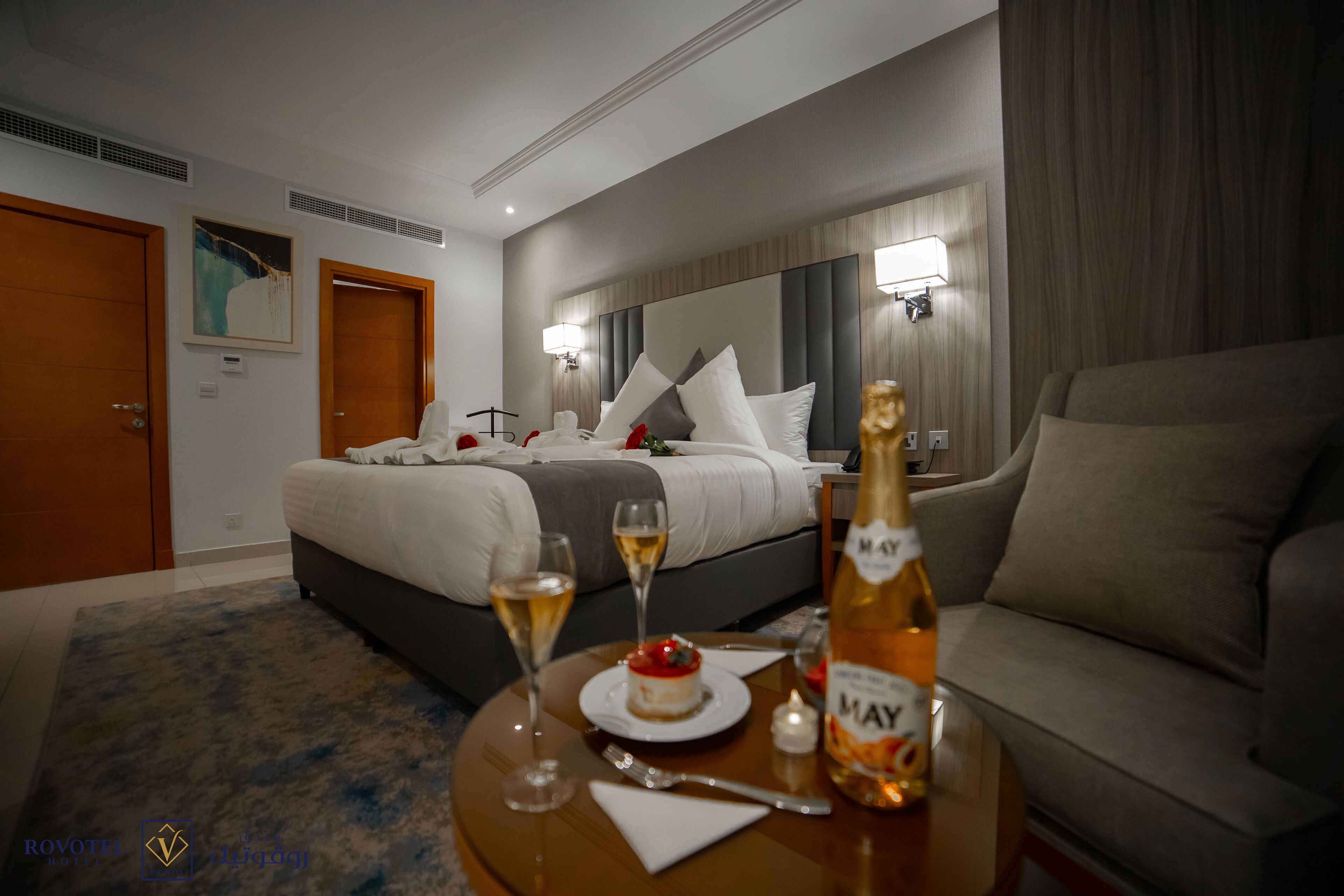 Family Suite | Egyptian cotton sheets, premium bedding, pillowtop beds, minibar