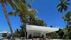 Unclassified image, 3 of 22, button - Aquarella Sunset 2 Bed Front Beach (Guayacanes)