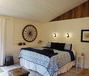 1 chambre, fer et planche à repasser, accès au Wi-Fi (inclus)