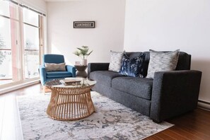 Smart TV, foosball, table tennis, books