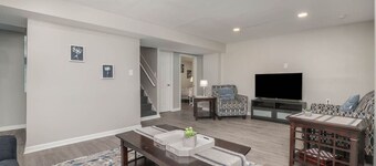 Ashwood Arbor 6 bedrooms 3 bath sleeps 13