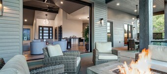 EXCEPTIONAL FAMILY HOME - CLOSE TO BOTH PC RESORT BASES