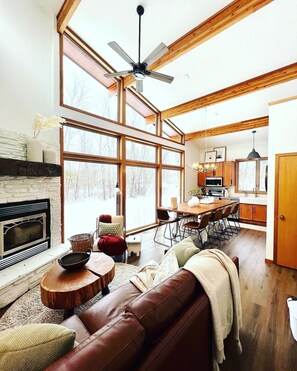 Interior - Secluded & Restful! Modern Cabin-close to South Haven, Fennville, Saugatuck! (Pullman)