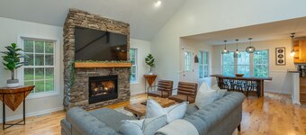 THE ECLAIRE 4500 sq ft - 3 Story Home