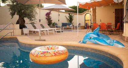 Family-friendly villa with private pool in a fantastic location.