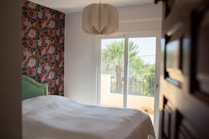 3 chambres, fer et planche à repasser, lit parapluie, Wi-Fi gratuit