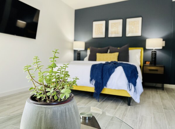 1 habitación, tabla de planchar con plancha, wifi gratis y ropa de cama