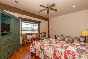 Double Bed Room - Downstairs