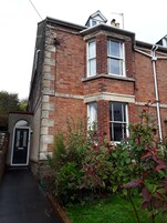 免费 WiFi、床单