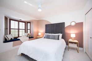 4 bedrooms, desk, iron/ironing board, travel cot